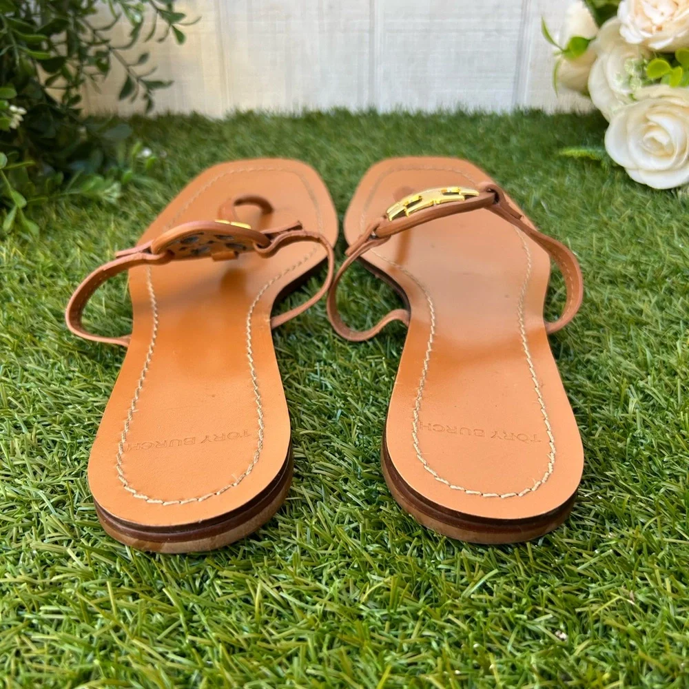 Tory Burch Tan Leather Thong Sandals with Gold Logo Medallion women size 8.5